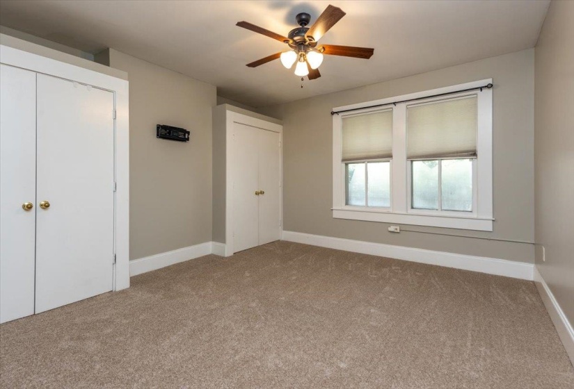 384 MULBERRY ST, Memphis, Tennessee 38103, 2 Bedrooms Bedrooms, 4 Rooms Rooms,1 BathroomBathrooms,Residential,For Sale,MULBERRY,10211818