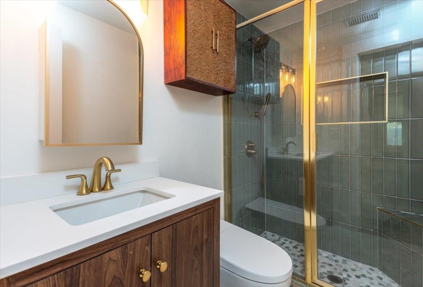 384 MULBERRY ST, Memphis, Tennessee 38103, 2 Bedrooms Bedrooms, 4 Rooms Rooms,1 BathroomBathrooms,Residential,For Sale,MULBERRY,10211818