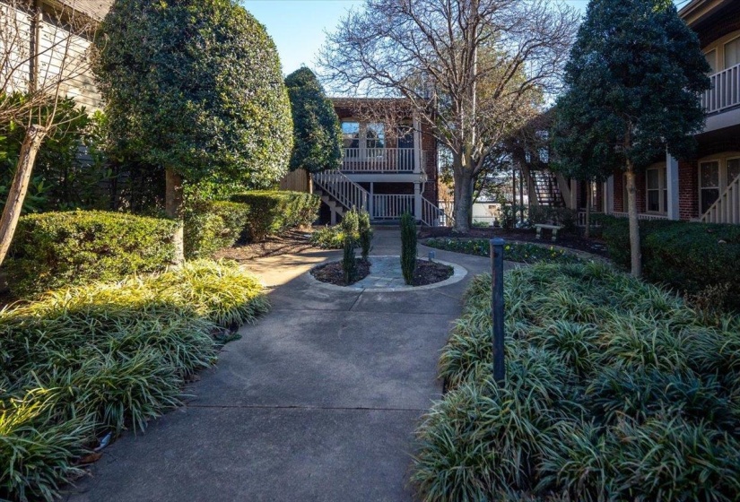 384 MULBERRY ST, Memphis, Tennessee 38103, 2 Bedrooms Bedrooms, 4 Rooms Rooms,1 BathroomBathrooms,Residential,For Sale,MULBERRY,10211818