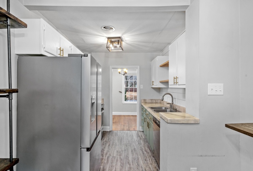 3787 SWAN RIDGE CIR, Memphis, Tennessee 38122, 3 Bedrooms Bedrooms, 7 Rooms Rooms,2 BathroomsBathrooms,Residential,For Sale,SWAN RIDGE,10211852