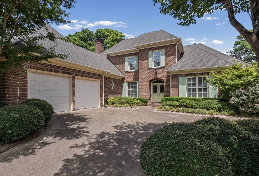 182 BRENRICH CV, Memphis, Tennessee 38117, 4 Bedroom Bedrooms, 8 Room Rooms,4.2 BathroomBathrooms,Residential,For Sale,BRENRICH,0,10211921