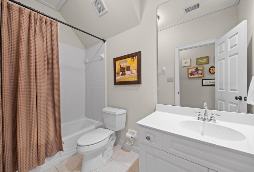 182 BRENRICH CV, Memphis, Tennessee 38117, 4 Bedroom Bedrooms, 8 Room Rooms,4.2 BathroomBathrooms,Residential,For Sale,BRENRICH,0,10211921
