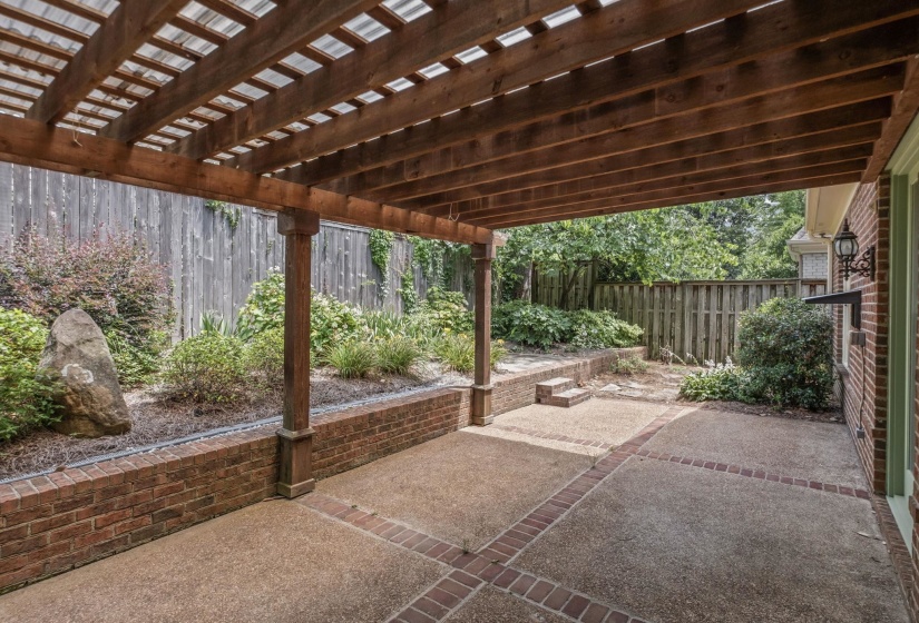 182 BRENRICH CV, Memphis, Tennessee 38117, 4 Bedroom Bedrooms, 8 Room Rooms,4.2 BathroomBathrooms,Residential,For Sale,BRENRICH,0,10211921