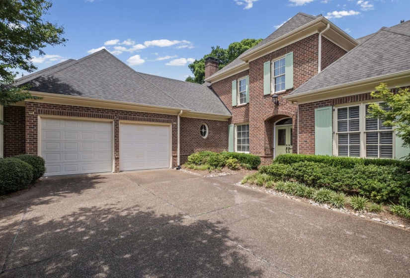 182 BRENRICH CV, Memphis, Tennessee 38117, 4 Bedroom Bedrooms, 8 Room Rooms,4.2 BathroomBathrooms,Residential,For Sale,BRENRICH,0,10211921