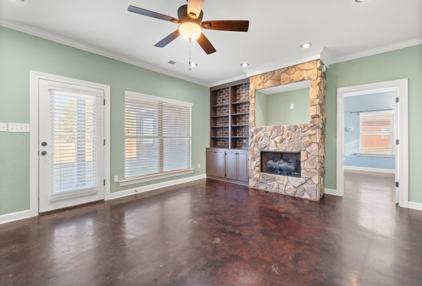 7190 LINNIE CV, Unincorporated, Tennessee 38002, 4 Bedrooms Bedrooms, 11 Rooms Rooms,2.1 BathroomsBathrooms,Residential,For Sale,LINNIE,10211974