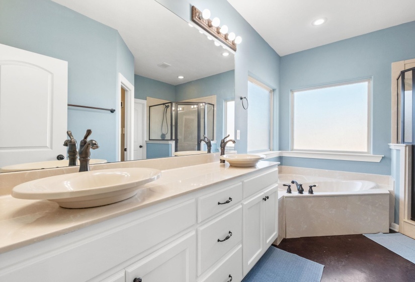 7190 LINNIE CV, Unincorporated, Tennessee 38002, 4 Bedrooms Bedrooms, 11 Rooms Rooms,2.1 BathroomsBathrooms,Residential,For Sale,LINNIE,10211974