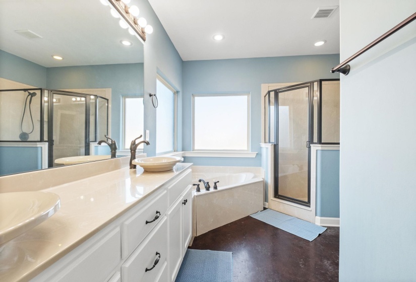 7190 LINNIE CV, Unincorporated, Tennessee 38002, 4 Bedrooms Bedrooms, 11 Rooms Rooms,2.1 BathroomsBathrooms,Residential,For Sale,LINNIE,10211974