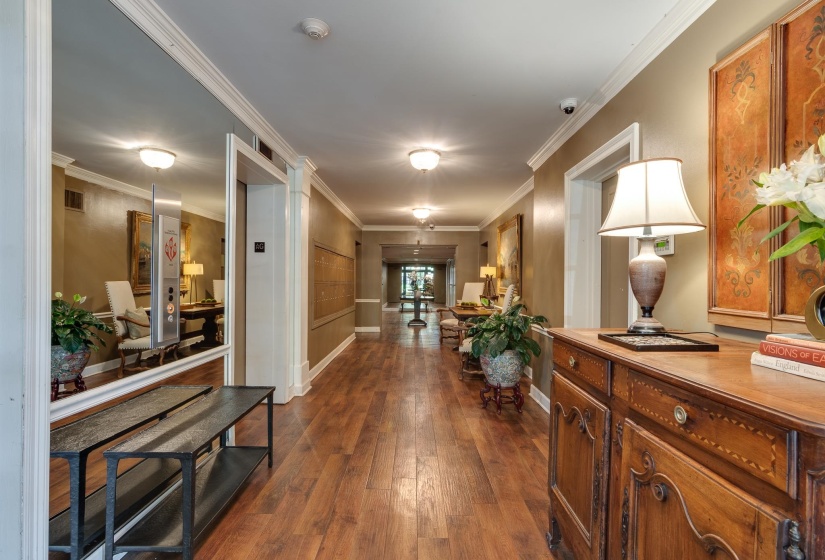 585 GREER ST, Memphis, Tennessee 38111, 3 Bedroom Bedrooms, 8 Room Rooms,3 BathroomBathrooms,Residential,For Sale,GREER,0,10212010