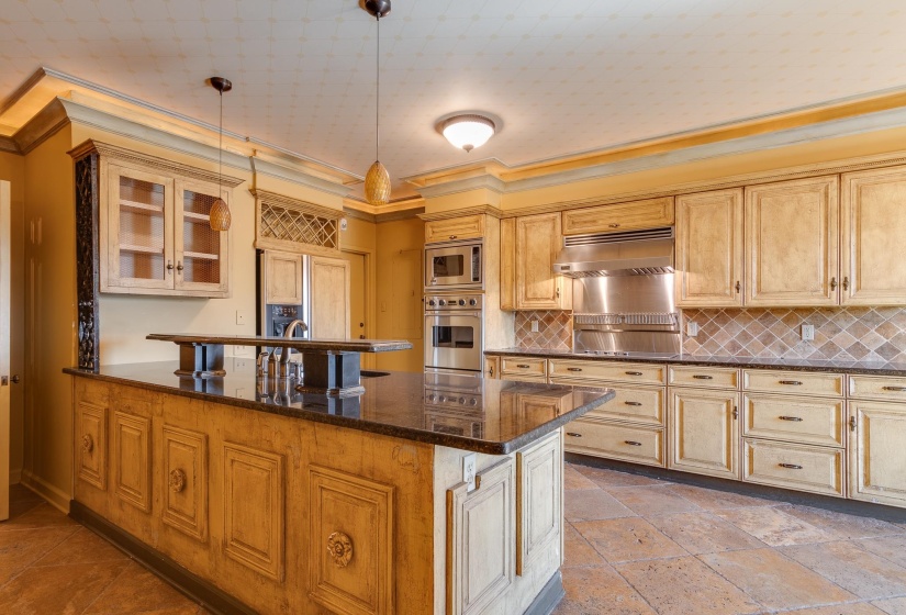 585 GREER ST, Memphis, Tennessee 38111, 3 Bedroom Bedrooms, 8 Room Rooms,3 BathroomBathrooms,Residential,For Sale,GREER,0,10212010
