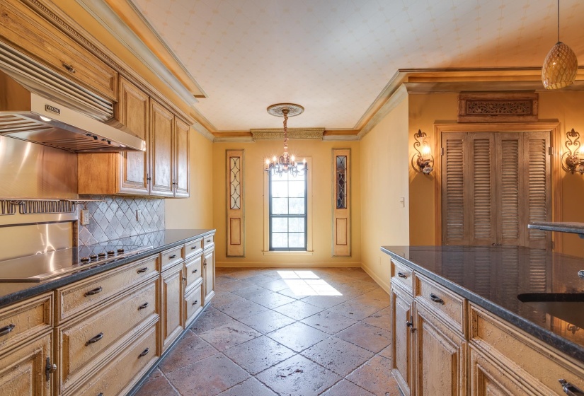 585 GREER ST, Memphis, Tennessee 38111, 3 Bedroom Bedrooms, 8 Room Rooms,3 BathroomBathrooms,Residential,For Sale,GREER,0,10212010