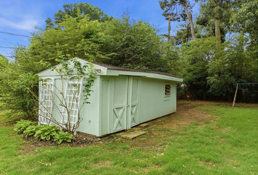 5055 ALROSE AVE, Memphis, Tennessee 38117, 3 Bedrooms Bedrooms, 8 Rooms Rooms,2 BathroomsBathrooms,Residential,For Sale,ALROSE,10212093