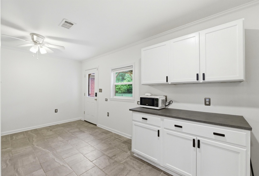 5055 ALROSE AVE, Memphis, Tennessee 38117, 3 Bedrooms Bedrooms, 8 Rooms Rooms,2 BathroomsBathrooms,Residential,For Sale,ALROSE,10212093