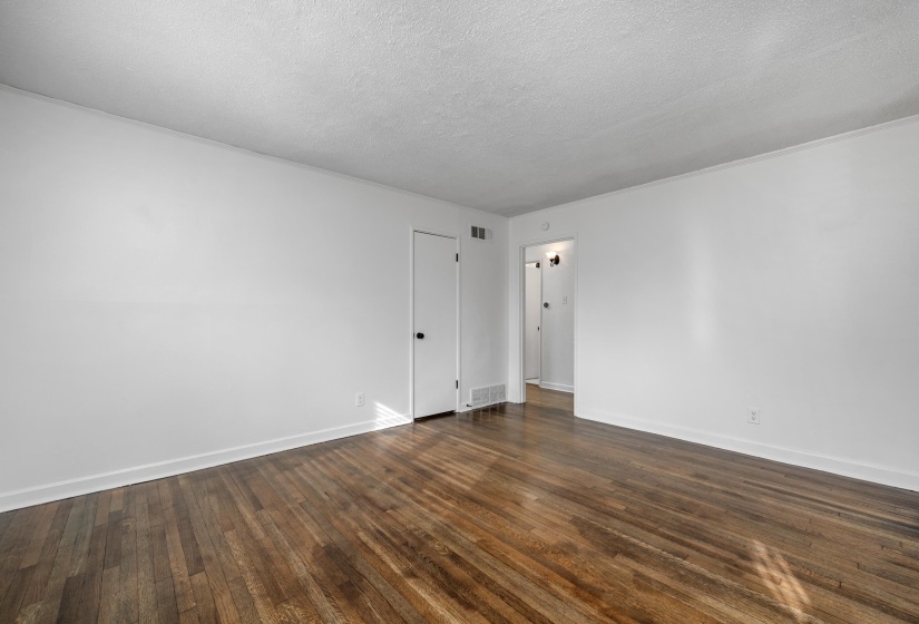 4808 QUINCE RD, Memphis, Tennessee 38117, 4 Bedrooms Bedrooms, 8 Rooms Rooms,2 BathroomsBathrooms,Residential,For Sale,QUINCE,10211226
