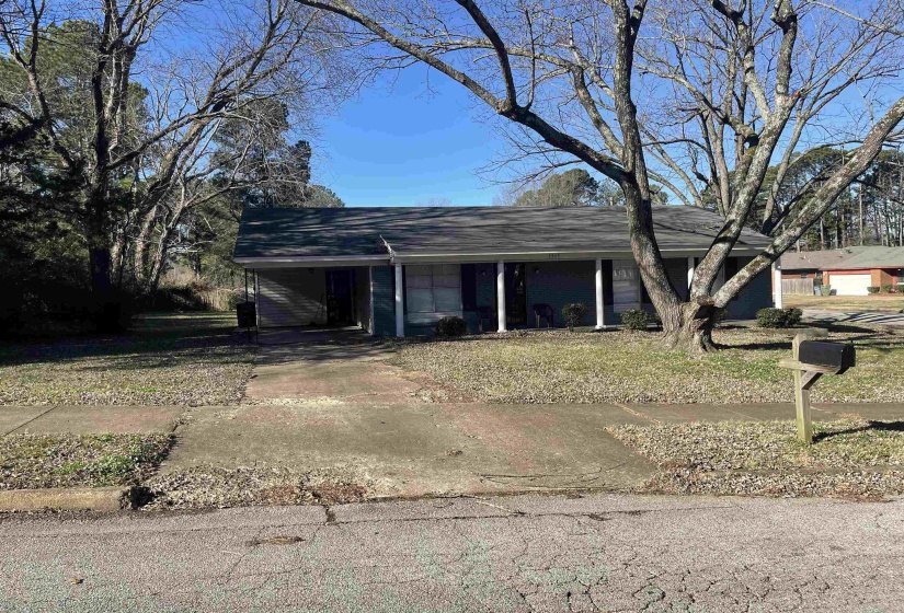 3969 TREZEVANT ST, Memphis, Tennessee 38127, 3 Bedrooms Bedrooms, 5 Rooms Rooms,1 BathroomBathrooms,Residential,For Sale,TREZEVANT,10212143