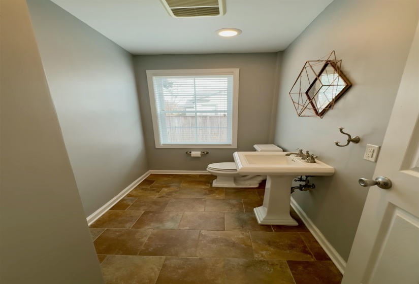 3419 HIGHLAND PARK PL, Memphis, Tennessee 38111, 3 Bedrooms Bedrooms, 8 Rooms Rooms,2.1 BathroomsBathrooms,Residential,For Sale,HIGHLAND PARK,10212179