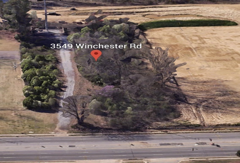 Aerial map of property and surrounding area