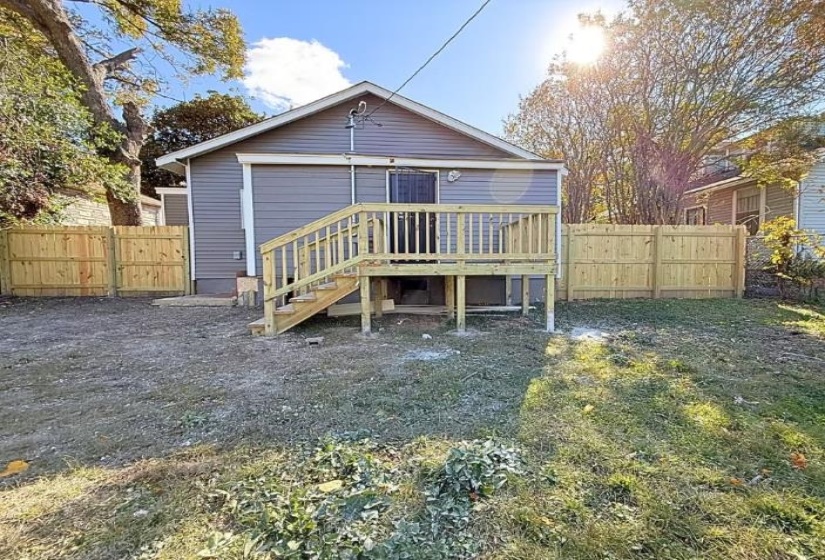 2974 WAVERLY AVE, Memphis, Tennessee 38111, 3 Bedroom Bedrooms, 8 Room Rooms,1 BathroomBathrooms,Residential,For Sale,WAVERLY,0,10203706