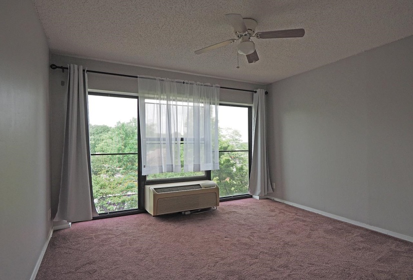 232 HIGHLAND ST, Memphis, Tennessee 38111, 2 Bedrooms Bedrooms, 5 Rooms Rooms,2 BathroomsBathrooms,Residential,For Sale,HIGHLAND,10212258