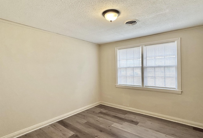 2195 CARNES AVE, Memphis, Tennessee 38114, 5 Bedrooms Bedrooms, 10 Rooms Rooms,3 BathroomsBathrooms,Residential,For Sale,CARNES,10212354