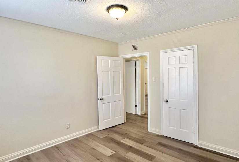 2195 CARNES AVE, Memphis, Tennessee 38114, 5 Bedrooms Bedrooms, 10 Rooms Rooms,3 BathroomsBathrooms,Residential,For Sale,CARNES,10212354