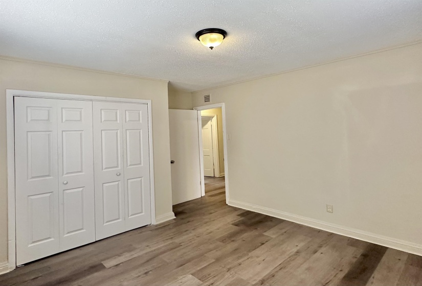 2195 CARNES AVE, Memphis, Tennessee 38114, 5 Bedrooms Bedrooms, 10 Rooms Rooms,3 BathroomsBathrooms,Residential,For Sale,CARNES,10212354