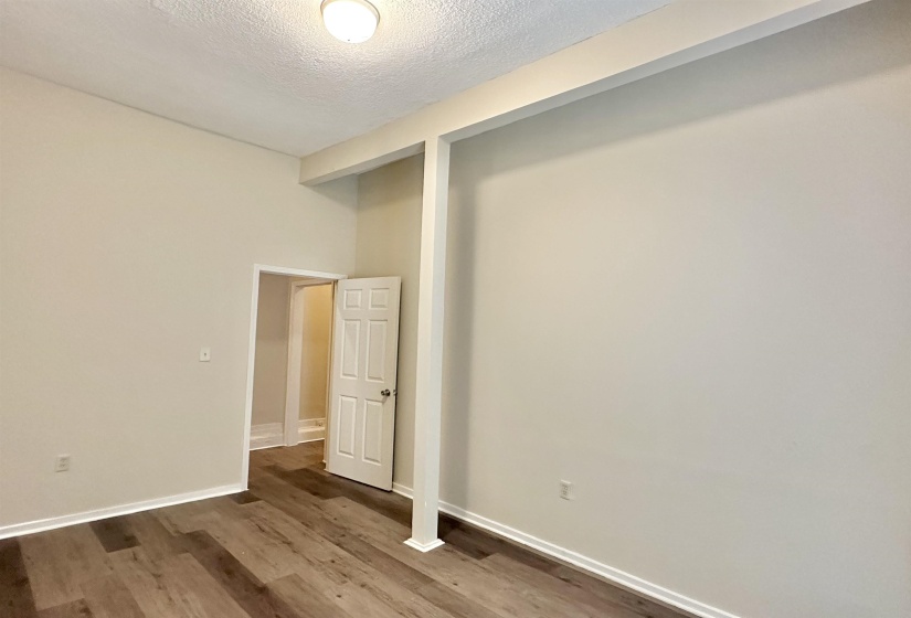 2195 CARNES AVE, Memphis, Tennessee 38114, 5 Bedrooms Bedrooms, 10 Rooms Rooms,3 BathroomsBathrooms,Residential,For Sale,CARNES,10212354