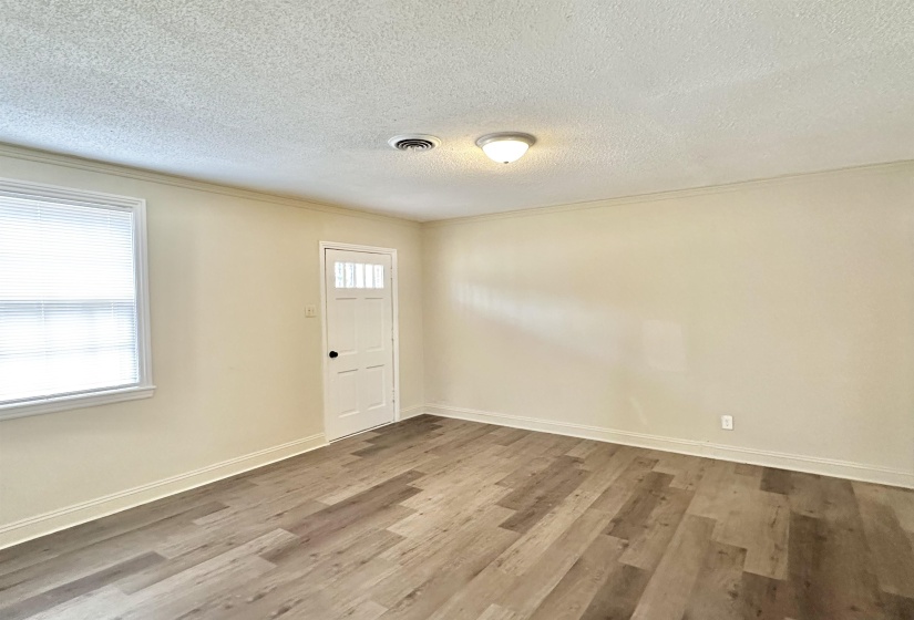 2195 CARNES AVE, Memphis, Tennessee 38114, 5 Bedrooms Bedrooms, 10 Rooms Rooms,3 BathroomsBathrooms,Residential,For Sale,CARNES,10212354