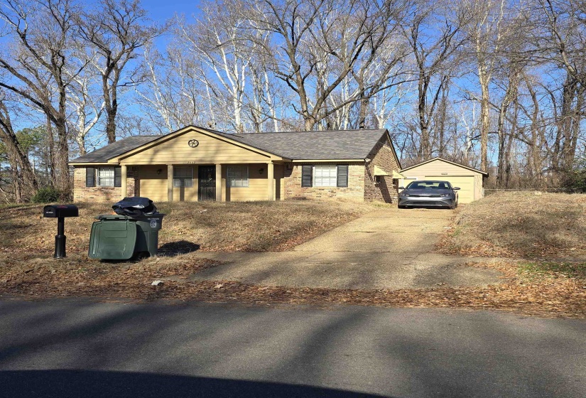 2662 ORMAN AVE, Memphis, Tennessee 38127, 4 Bedrooms Bedrooms, 7 Rooms Rooms,2 BathroomsBathrooms,Residential,For Sale,ORMAN,10212394