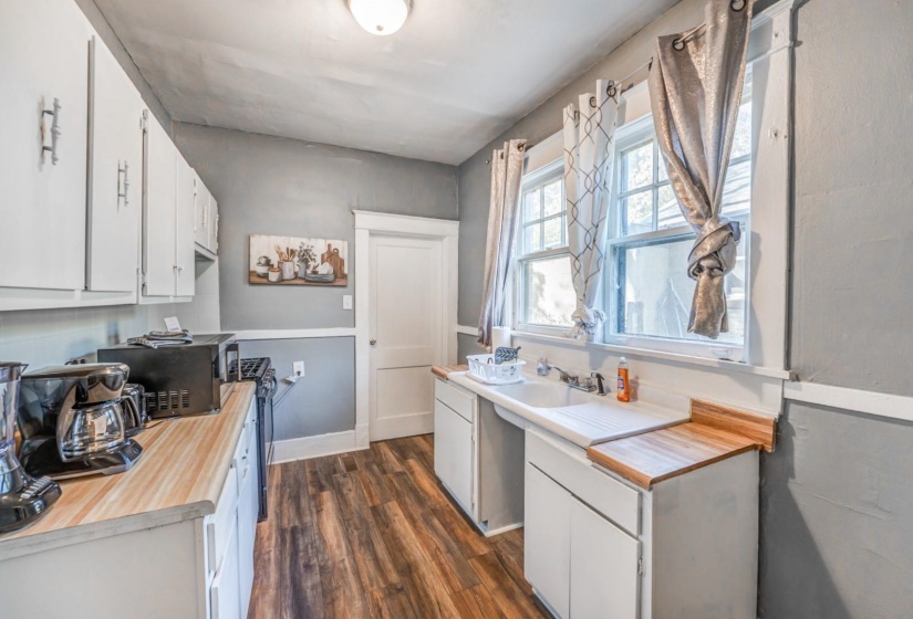 1005-1007 ROZELLE ST, Memphis, Tennessee 38114, 2 Bedrooms Bedrooms, ,1 BathroomBathrooms,Duplexes,For Sale,ROZELLE,10212428