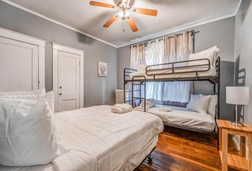 1005-1007 ROZELLE ST, Memphis, Tennessee 38114, 2 Bedrooms Bedrooms, ,1 BathroomBathrooms,Duplexes,For Sale,ROZELLE,10212428