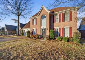 8882 CHIMNEYROCK BLVD, Cordova, Tennessee 38016, 4 Bedrooms Bedrooms, 9 Rooms Rooms,2.1 BathroomsBathrooms,Residential,For Sale,CHIMNEYROCK,10212418