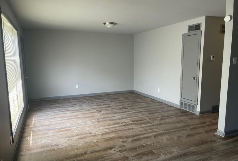 356 DELTA RD, Memphis, Tennessee 38109, 3 Bedrooms Bedrooms, 5 Rooms Rooms,1 BathroomBathrooms,Residential,For Sale,DELTA,10212433