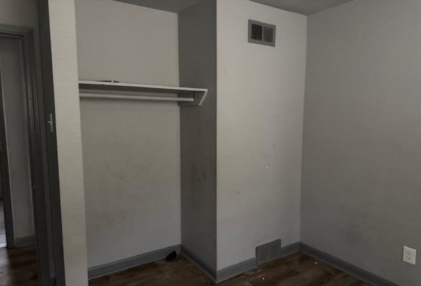 356 DELTA RD, Memphis, Tennessee 38109, 3 Bedrooms Bedrooms, 5 Rooms Rooms,1 BathroomBathrooms,Residential,For Sale,DELTA,10212433