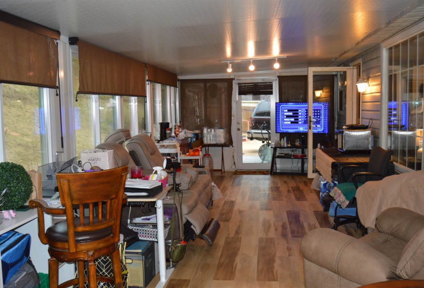 7038 BAINTREE CV, Memphis, Tennessee 38119, 5 Bedrooms Bedrooms, 10 Rooms Rooms,3 BathroomsBathrooms,Residential,For Sale,BAINTREE,10212371
