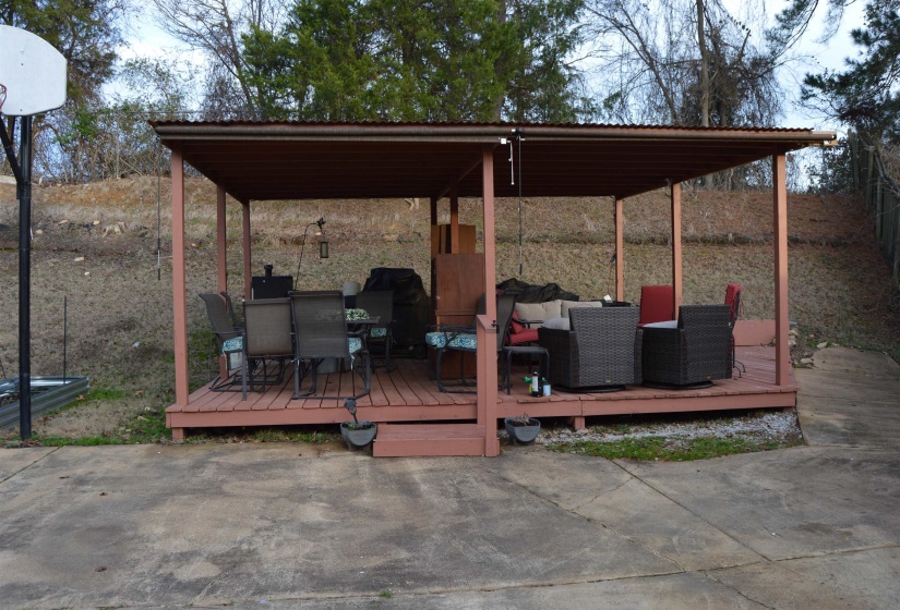 7038 BAINTREE CV, Memphis, Tennessee 38119, 5 Bedrooms Bedrooms, 10 Rooms Rooms,3 BathroomsBathrooms,Residential,For Sale,BAINTREE,10212371