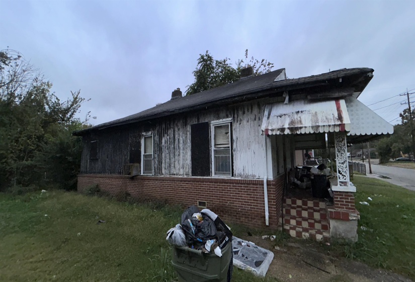 768 AYERS ST, Memphis, Tennessee 38107, 3 Bedrooms Bedrooms, 6 Rooms Rooms,1 BathroomBathrooms,Residential,For Sale,AYERS,10208547
