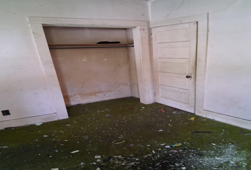 768 AYERS ST, Memphis, Tennessee 38107, 3 Bedrooms Bedrooms, 6 Rooms Rooms,1 BathroomBathrooms,Residential,For Sale,AYERS,10208547