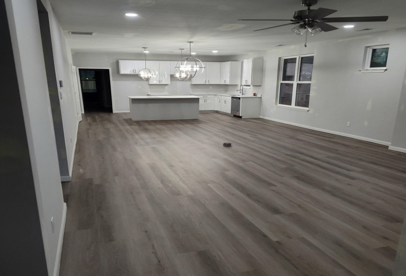 3160 WILCOX AVE, Memphis, Tennessee 38111, 3 Bedroom Bedrooms, 3 Room Rooms,2.1 BathroomBathrooms,Residential,For Sale,WILCOX,0,10212446
