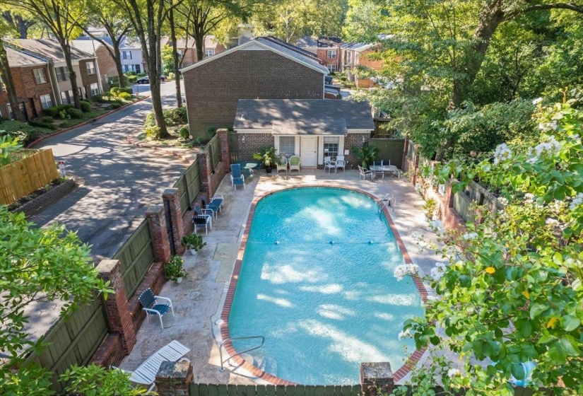 506 PEABODY SQ, Memphis, Tennessee 38104, 2 Bedrooms Bedrooms, 4 Rooms Rooms,1.1 BathroomsBathrooms,Residential,For Sale,PEABODY,10212526