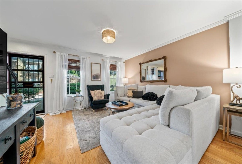 506 PEABODY SQ, Memphis, Tennessee 38104, 2 Bedrooms Bedrooms, 4 Rooms Rooms,1.1 BathroomsBathrooms,Residential,For Sale,PEABODY,10212526