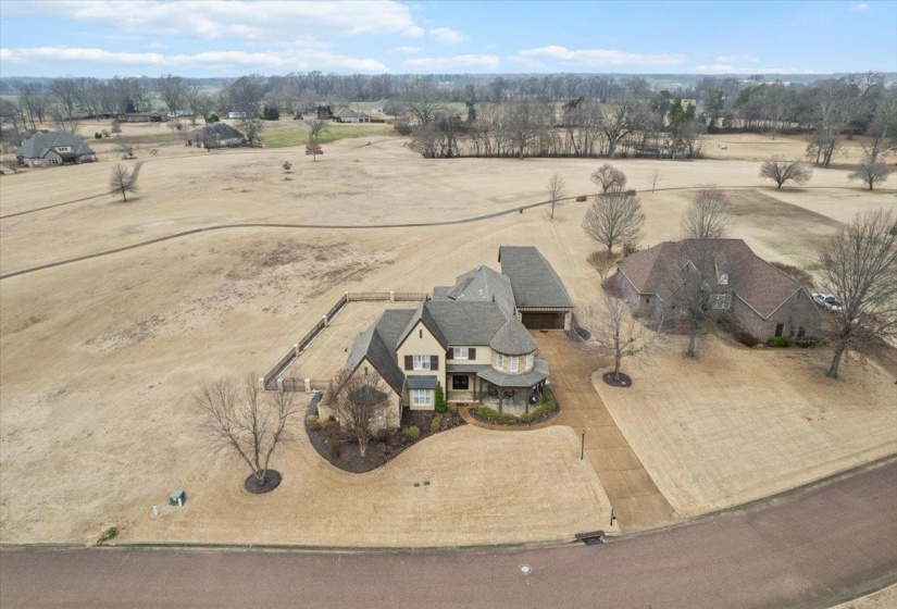 527 FAIRWAY DR, Covington, Tennessee 38019, 4 Bedroom Bedrooms, 13 Room Rooms,3.1 BathroomBathrooms,Residential,For Sale,FAIRWAY,0,10212532