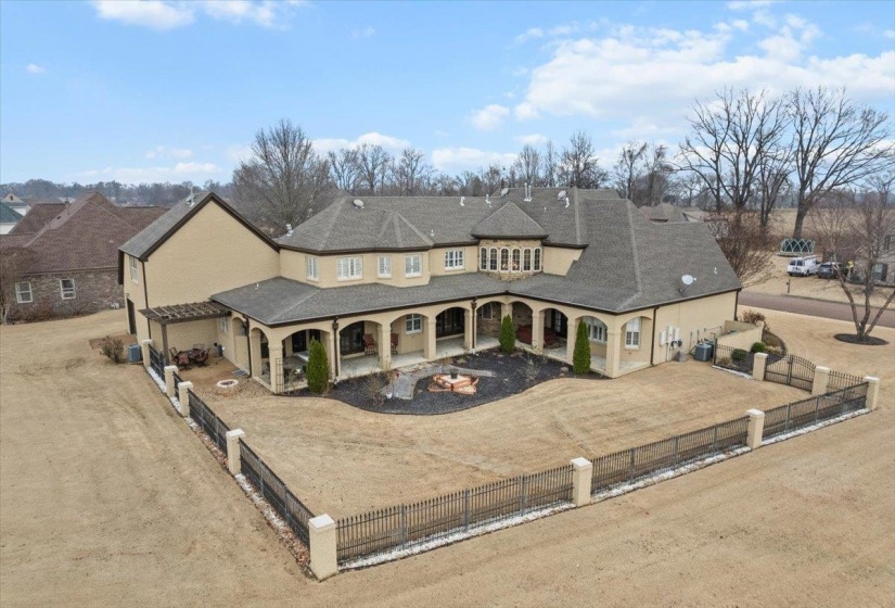 527 FAIRWAY DR, Covington, Tennessee 38019, 4 Bedroom Bedrooms, 13 Room Rooms,3.1 BathroomBathrooms,Residential,For Sale,FAIRWAY,0,10212532