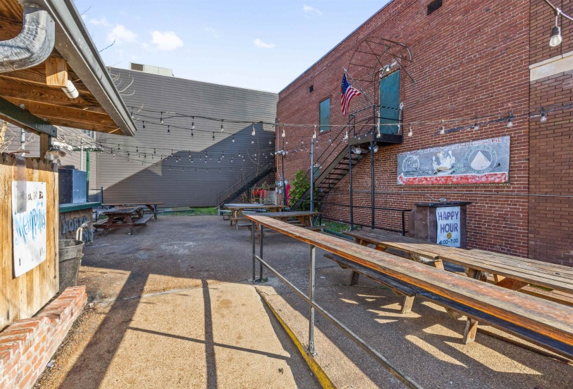 346 MAIN ST, Memphis, Tennessee 38103, ,Commercial/industrial,For Sale,MAIN,10212597