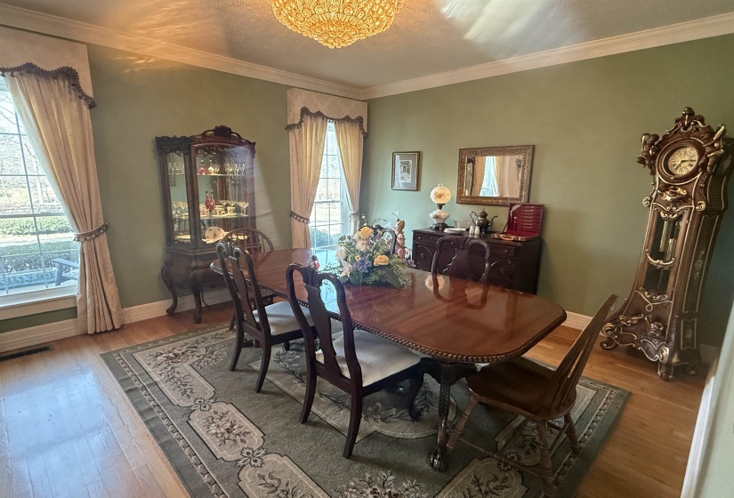 645 BARHAM LN, Bolivar, Tennessee 38008-3516, 4 Bedrooms Bedrooms, 20 Rooms Rooms,3.1 BathroomsBathrooms,Residential,For Sale,BARHAM,10212622