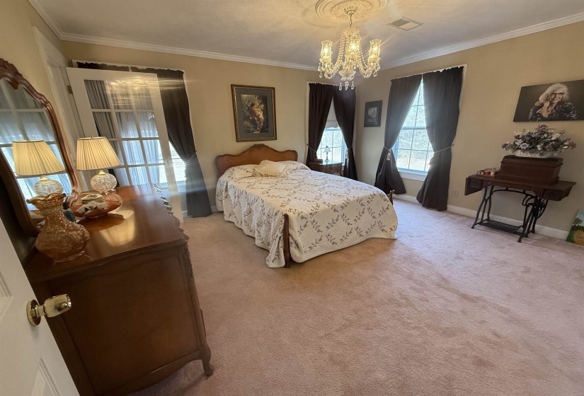 645 BARHAM LN, Bolivar, Tennessee 38008-3516, 4 Bedrooms Bedrooms, 20 Rooms Rooms,3.1 BathroomsBathrooms,Residential,For Sale,BARHAM,10212622