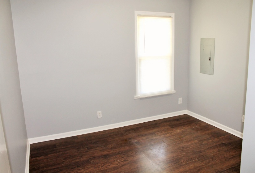 1545 OAKWOOD ST, Memphis, Tennessee 38108, 3 Bedrooms Bedrooms, 6 Rooms Rooms,2 BathroomsBathrooms,Residential,For Sale,OAKWOOD,10212650