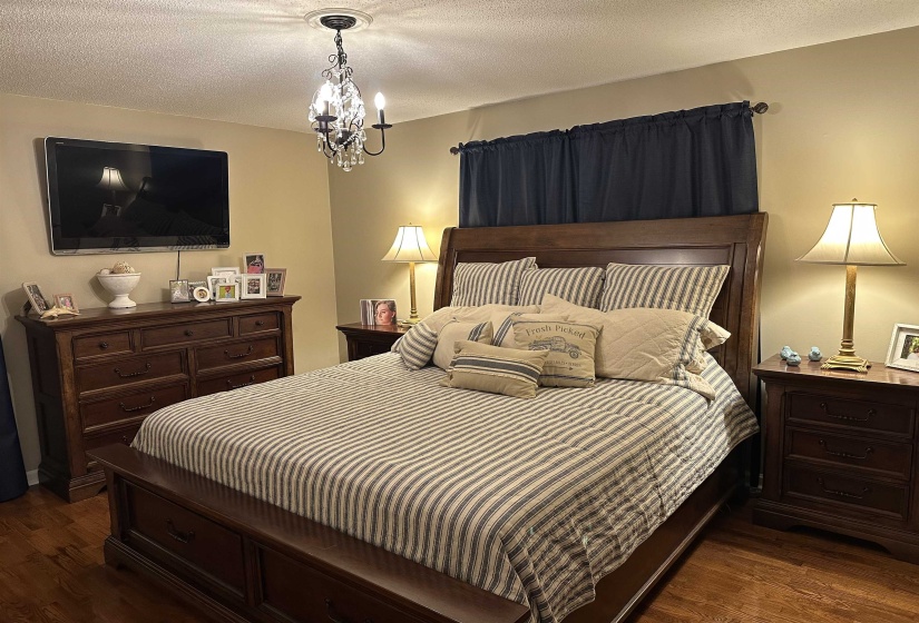 376 SUNSET DR, Lexington, Tennessee 38351-9999, 4 Bedrooms Bedrooms, 9 Rooms Rooms,2 BathroomsBathrooms,Residential,For Sale,SUNSET,10212696