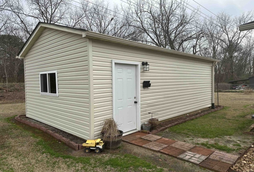 376 SUNSET DR, Lexington, Tennessee 38351-9999, 4 Bedrooms Bedrooms, 9 Rooms Rooms,2 BathroomsBathrooms,Residential,For Sale,SUNSET,10212696