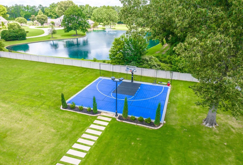 3246 HOLLOW CREEK RD, Germantown, Tennessee 38138, 5 Bedroom Bedrooms, 13 Room Rooms,7.2 BathroomBathrooms,Residential,For Sale,HOLLOW CREEK,0,10208611