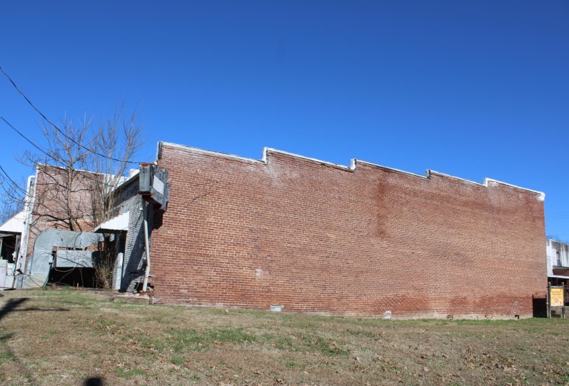 Side view of end building (drug store)